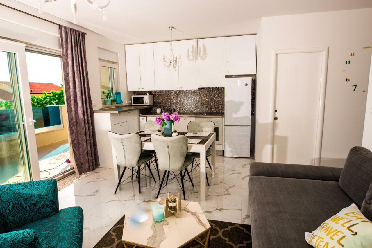 Apartment Mikulic Makarska Buitenkant foto